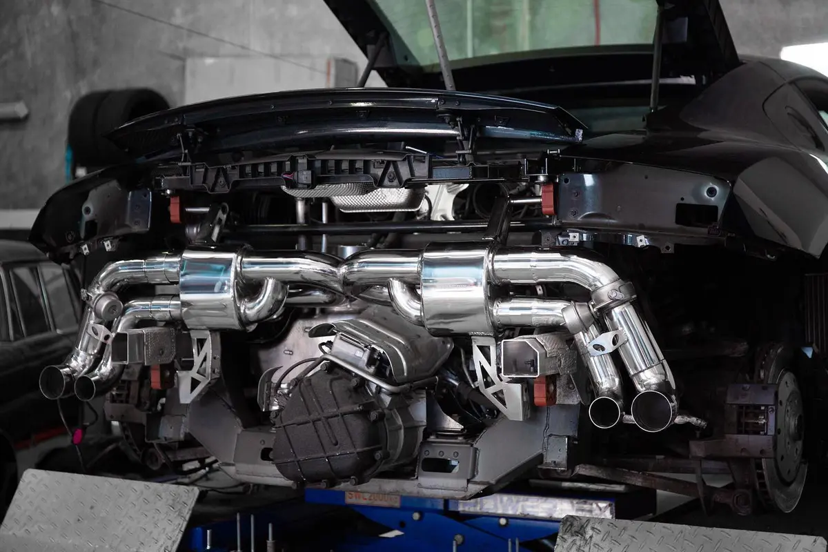 Performance exhaust system